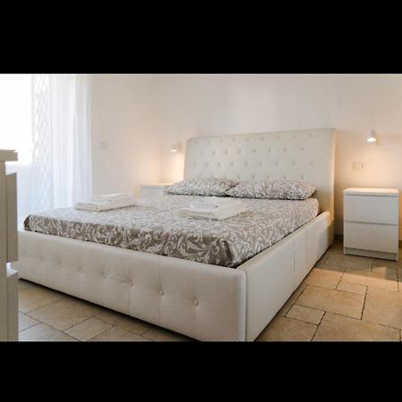 Pau Suite Home Фьюмичино Экстерьер фото